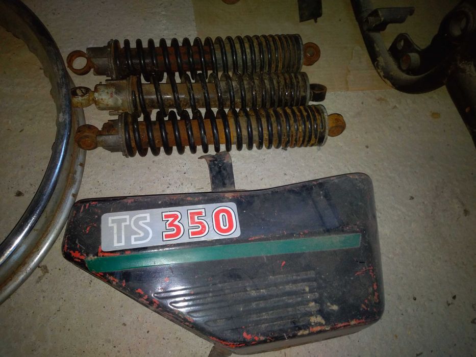 Jawa 350 TS komplet części zbiornik paliwa boczek koło