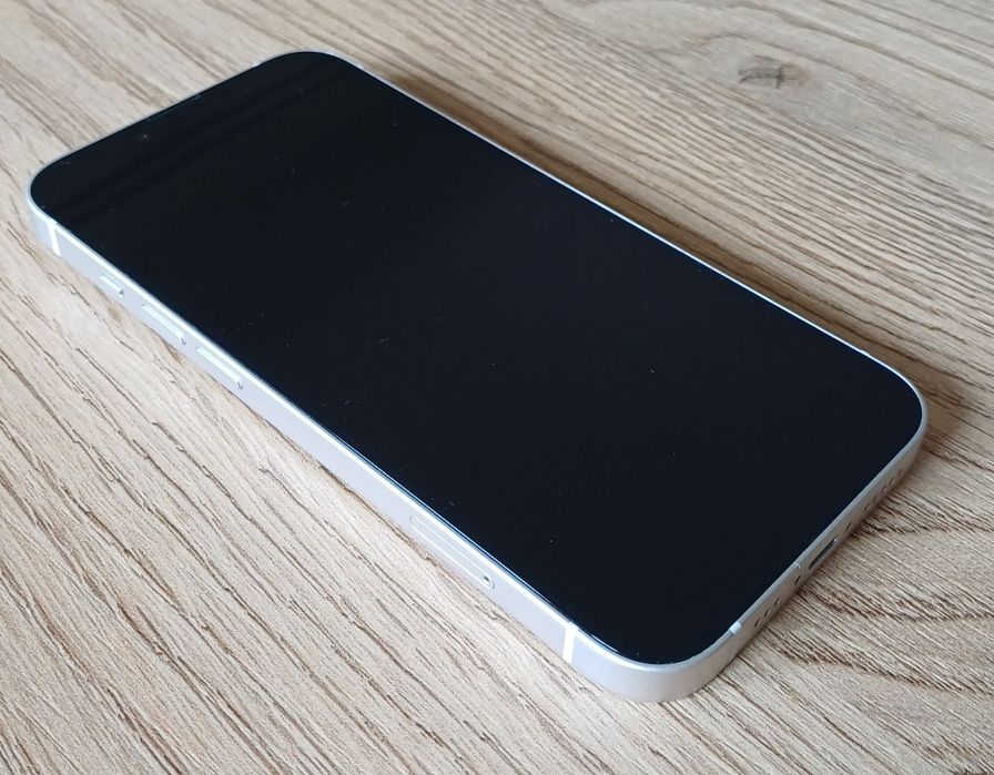 iPhone 13 biały 128gb