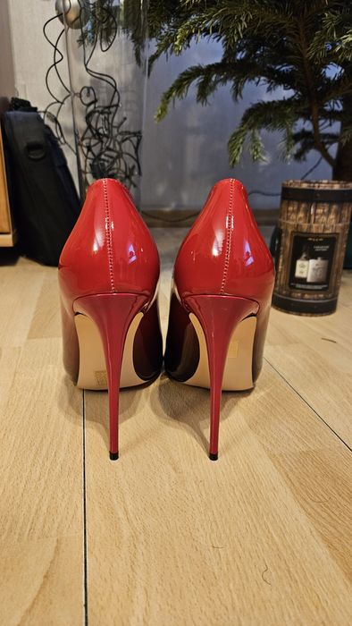 Szpilki nr 43 idealne na stopę 28,6 cm - nowe