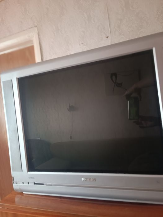 Продам телевізор PHILIPS працюючий.