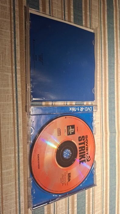 Jogo PS1 - "Soviet Strike"