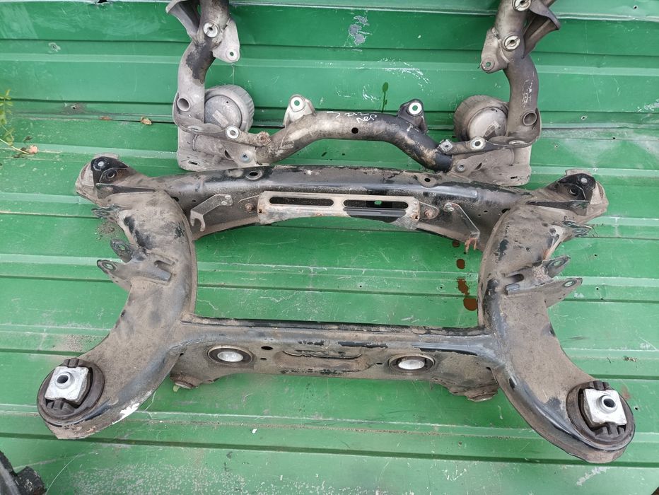 Задня балка Подрамник Mercedes W/S212 W204