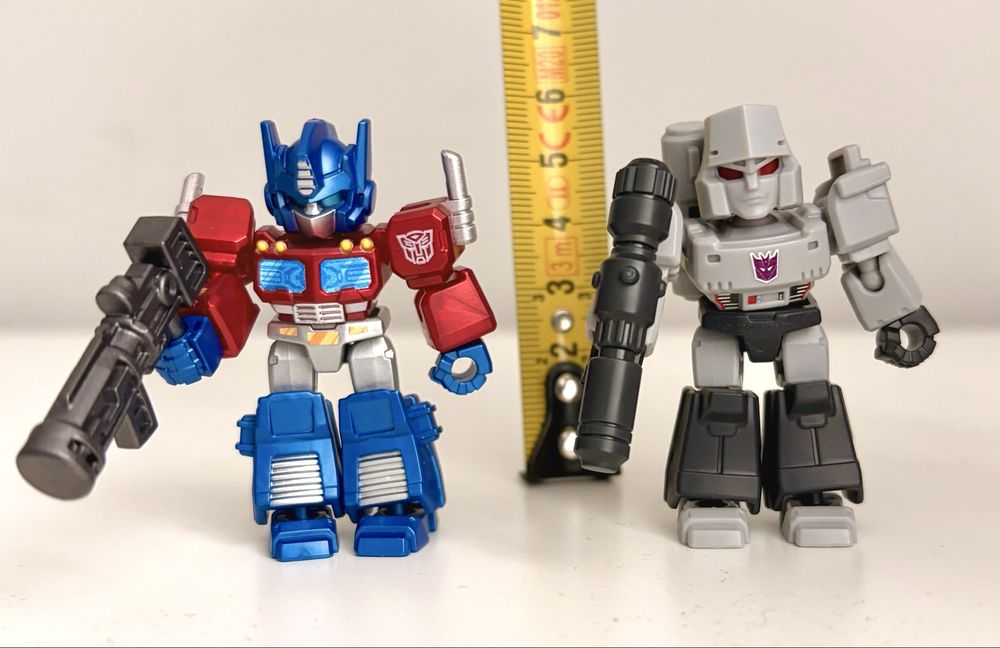 Всі 12 трансформерів Blokees Transformers Galaxy Defender 01