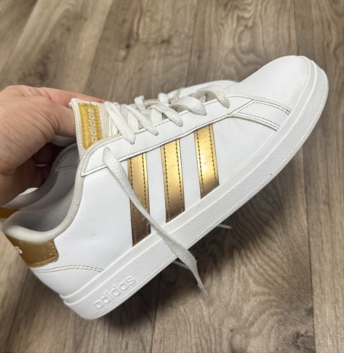 Кеди  білі Adidas
