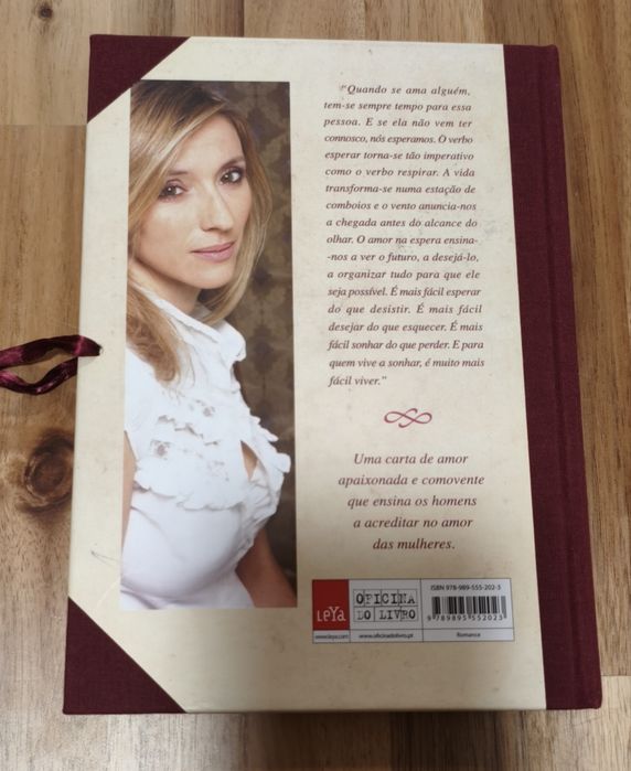 O Dia em que te Esqueci & O Diário da tua Ausência 
De Margarida Rebelo Pinto
Livros com marcas de humidade no exterior das páginas, o interior está b