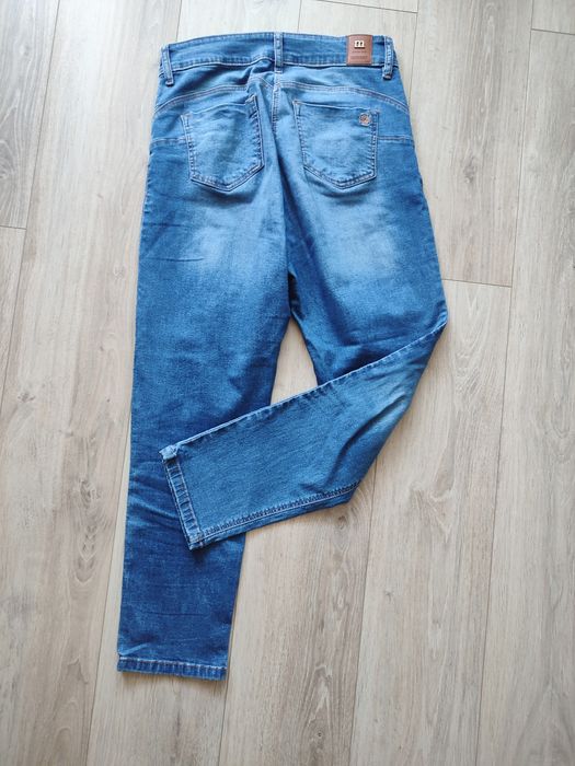 Eleganckie jeansy Monnari, rozmiar 40