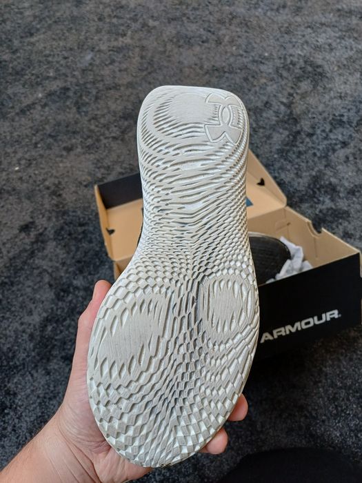 Sneakersy Under Armour bluetooth Performance pod