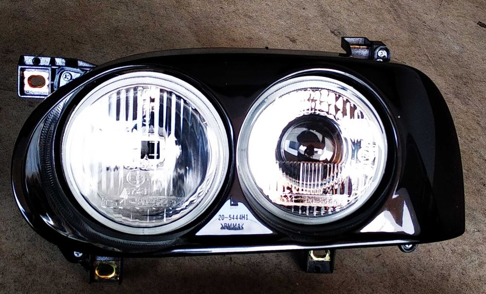 faróis , volante ...  peças  material golf  III  3  /  audi 80  b3 /   ford  transit  tdci