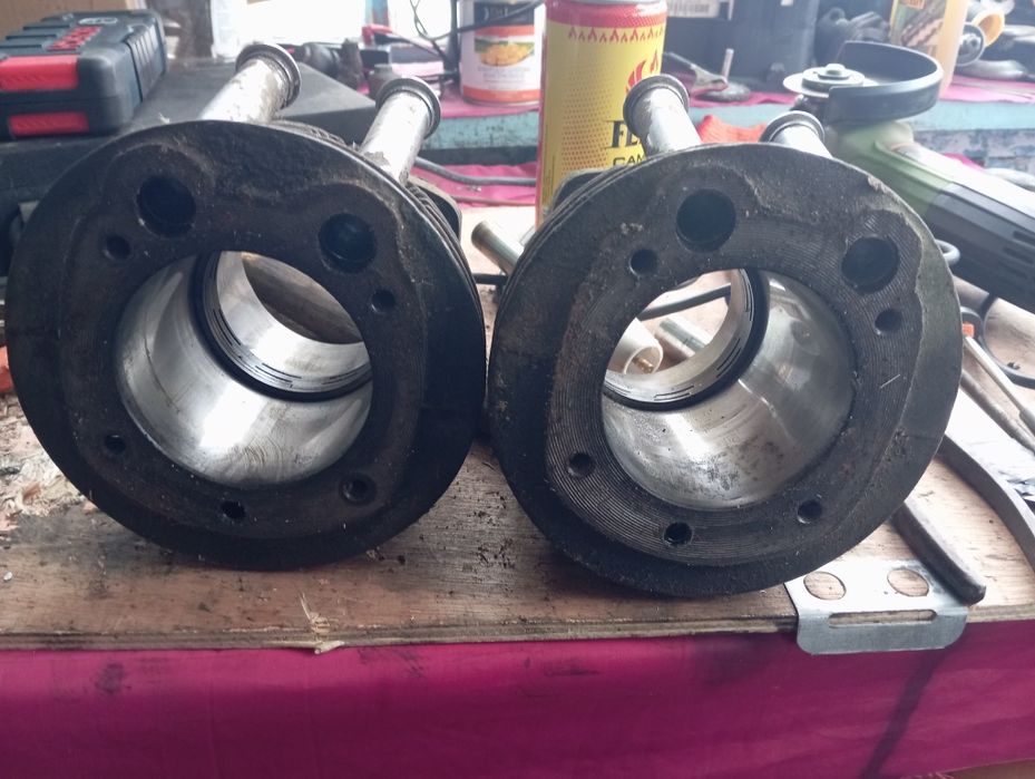 Циліндри мото Урал