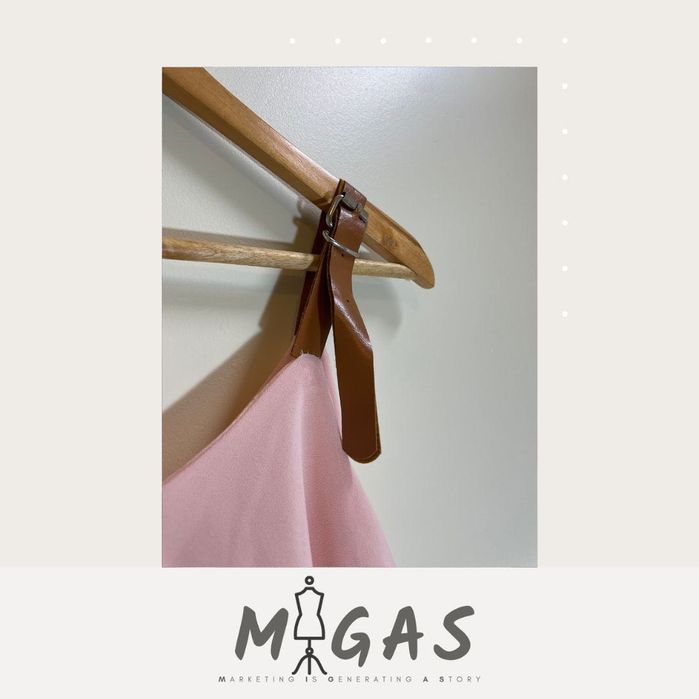 Top com alças ajustáveis