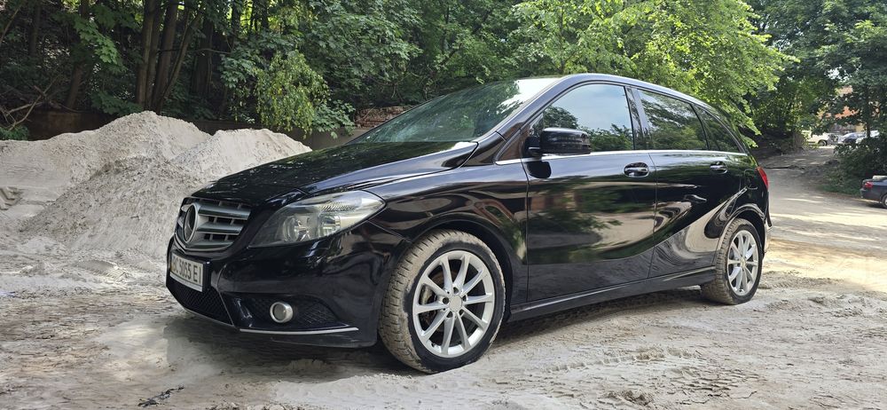 Mercedes b180 Мерседес