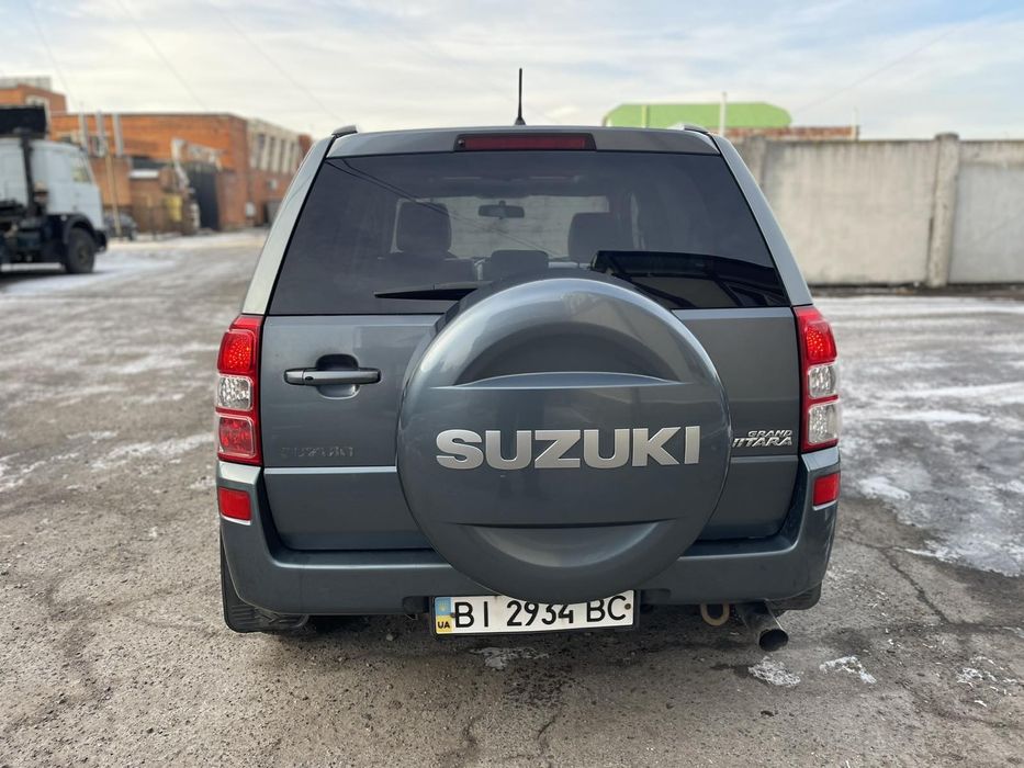 Suzuki Grand Vitara 2.0 Газ