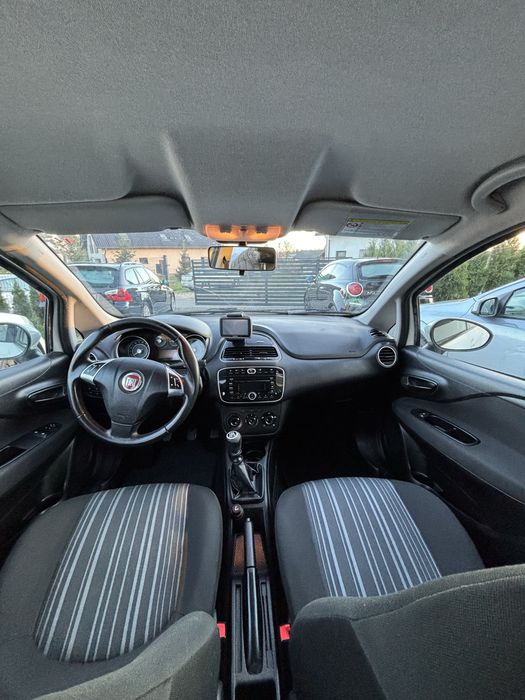 Fiat Punto Evo 1.2 Benzyna Klimatyzacja Niski Przebieg Bez Korozji