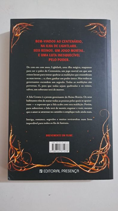Livro lightlark novo