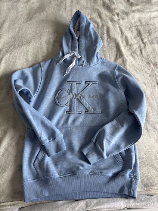 Niebieska bluza z kapturem ck