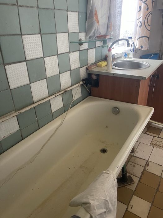 Здам кімнату для чоловіків