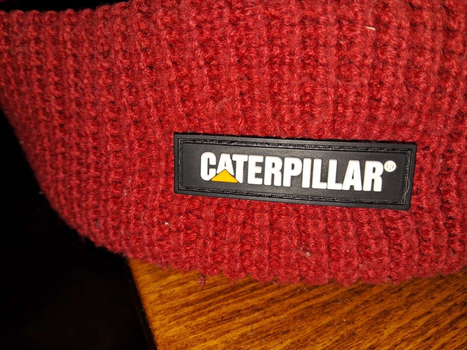 Caterpillar шапка вязана