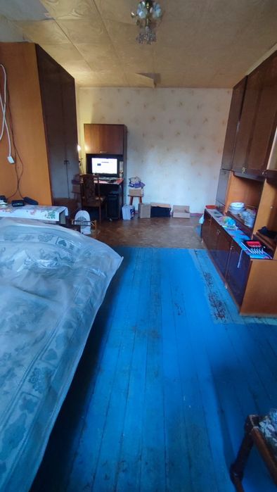 3-х комн. квартира СевГОК, остановка "Стадион" 3-й этаж, не угловая