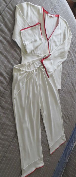 Pijama Woman Secret - Bege e orlas a vermelho - Tam. 36 - 100% algodão