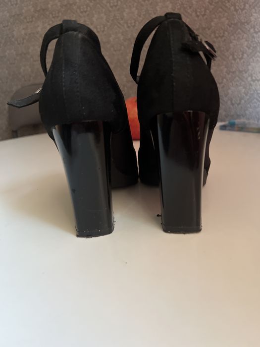 Черевики жіночі / туфли