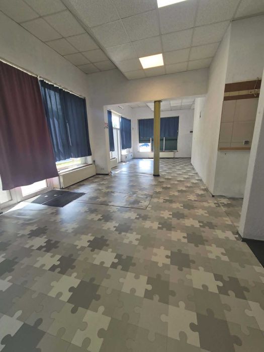 Lokal parter, witryny, centrum