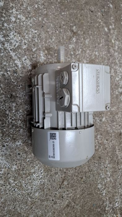 Nowy Silnik elektryczny Simens D-90441