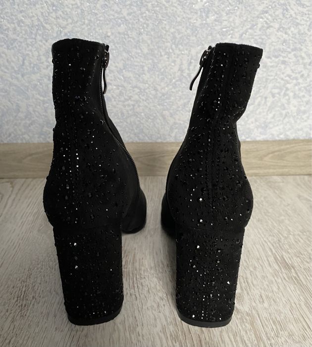 Ботильйони демісезонні  чорні 38 розмір