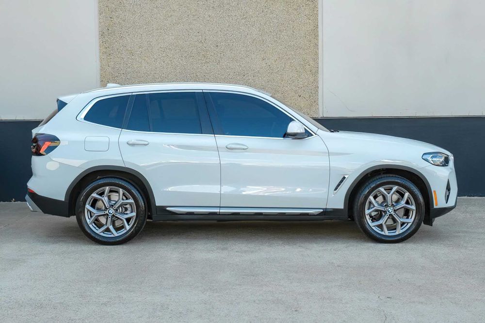 BMW X3 xDrive30i      2023