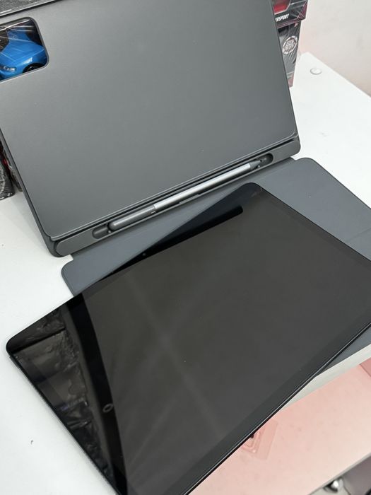 Tablet LENOVO “pouco usado”