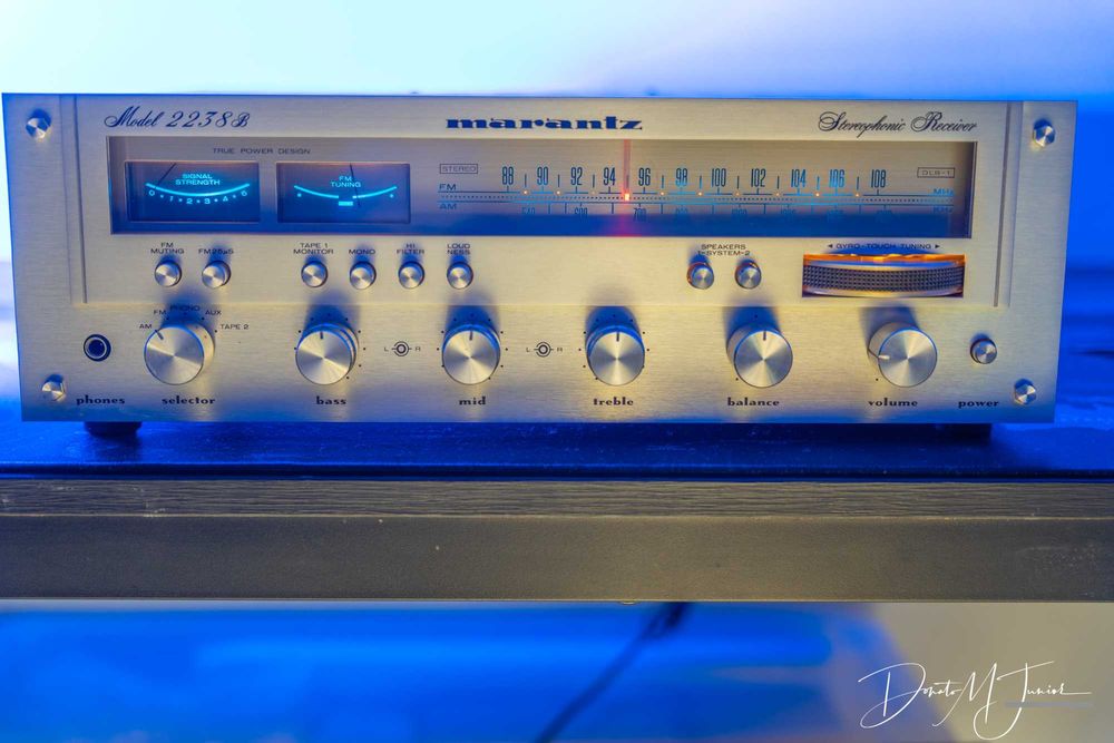 Receive Marantz Model 2238B - Recetor estéreo de estado sólido.