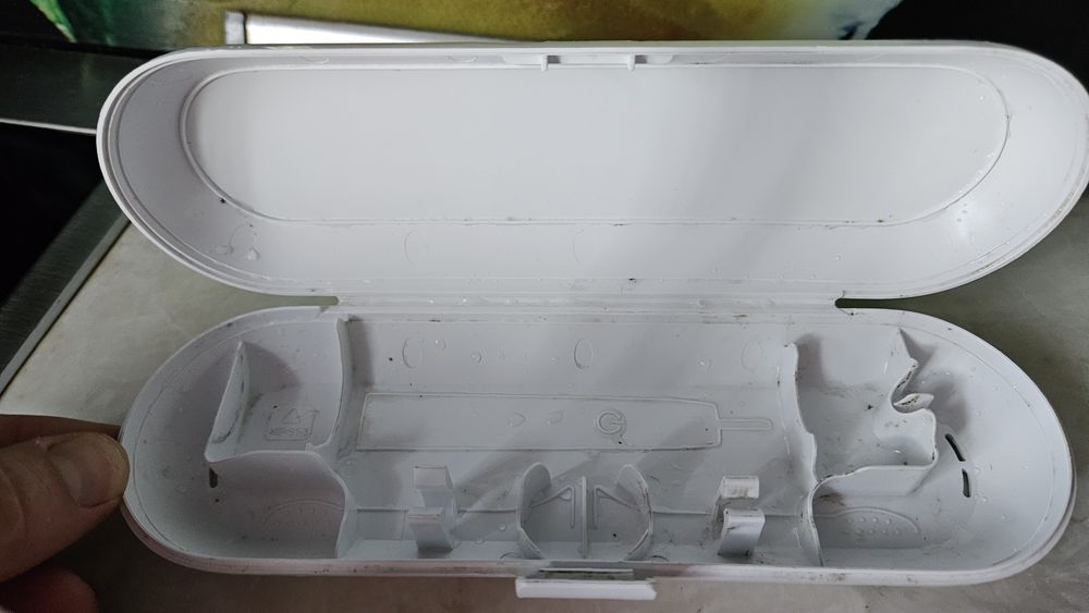 Дуже крута Електрична зубна щітка PHILIPS Sonicare Protective Clean 51