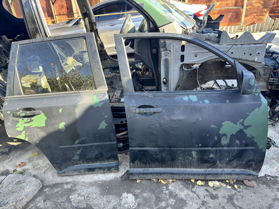 Двері праві  nissan x-trail t31