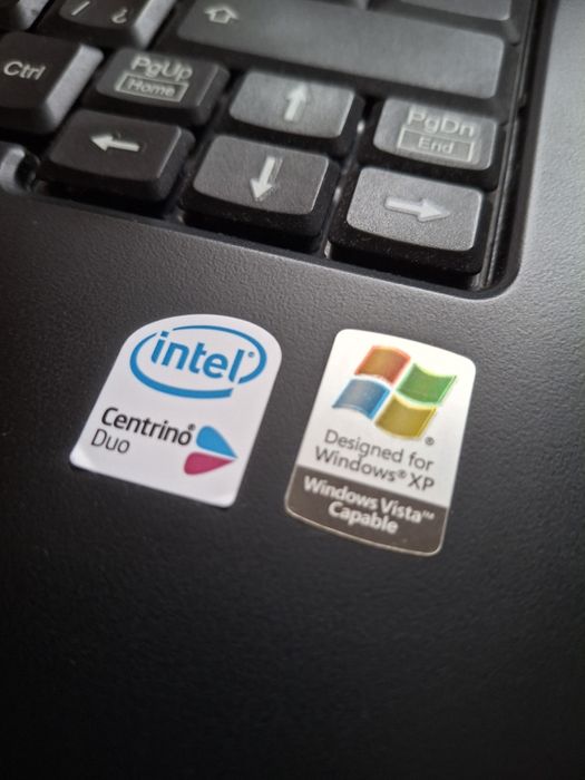 Laptop Fijitsu Siemens sprawny nowa bateria i ladowarka