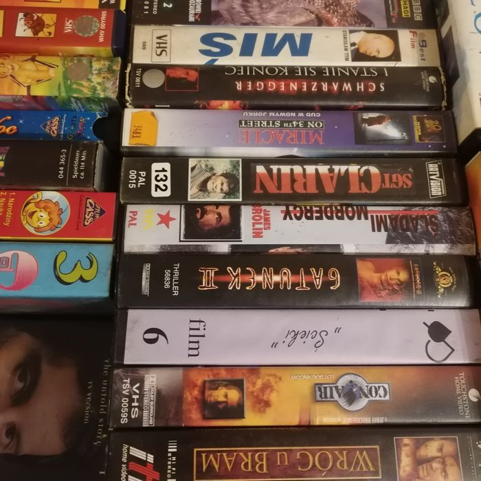 Kasety filmy vhs różne