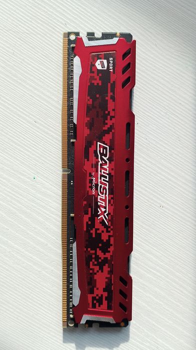 Pamięć RAM DDR4 Crucial Ballistix Sport LT 8GB 2400MHz CL16 Red