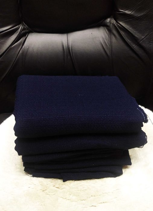 Відрізи тканин, легких, костімних та шторних.Текст!