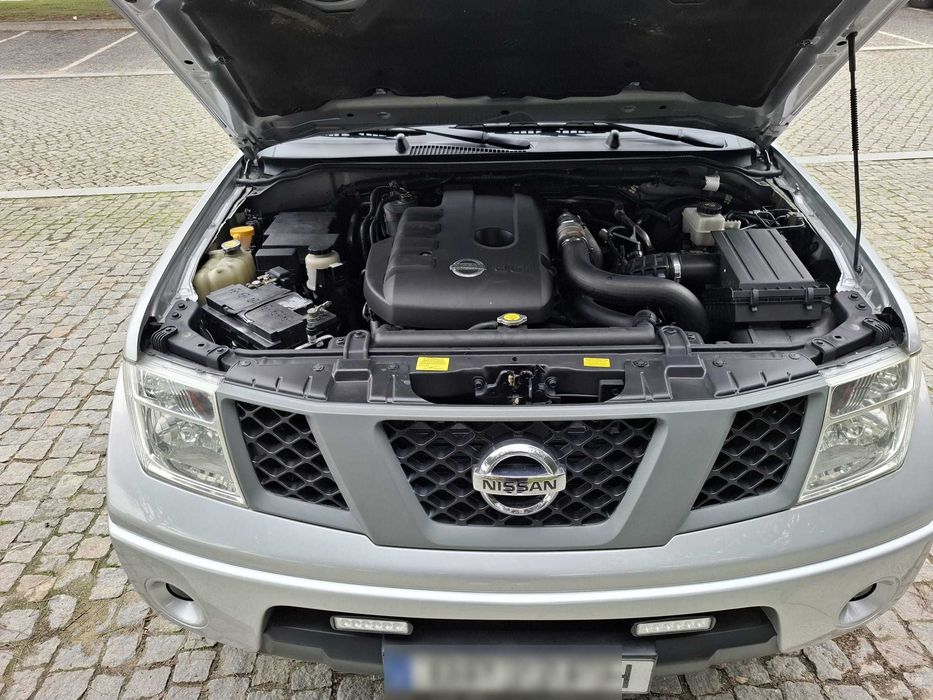 Nissan Navara 2.5 dCi 171cv 4x4 King Cab - Caixa aberta de madeira