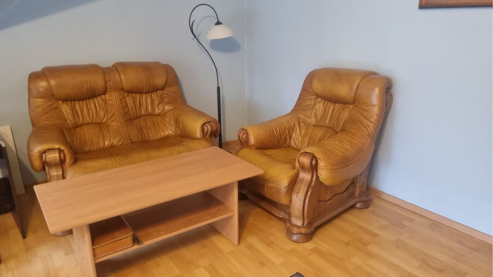 skórzna kanapa i fotel