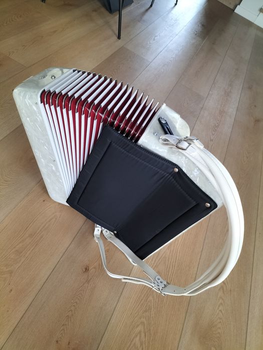 Akordeon Guerrini Oxford  2 96 basów 3 chóry, stan SKLEPOWY !!!