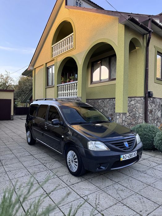 Dacia Logan 1.6 бензин — надійний сімейний автомобіль