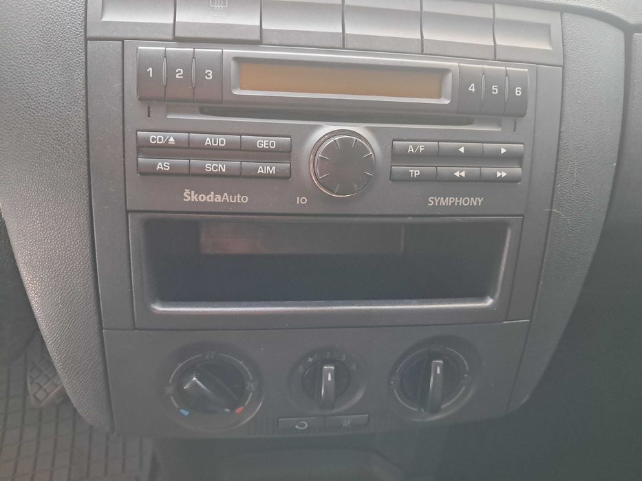 Шкода фабія 2005