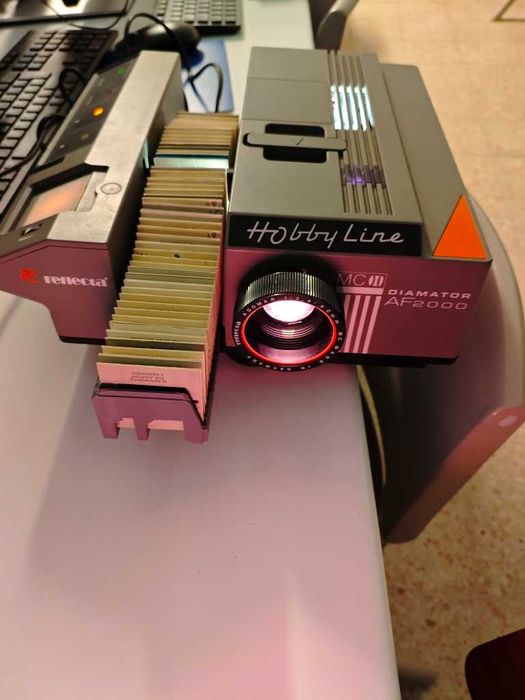 Projetor de slides REFLECTA