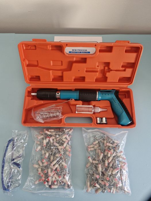 Maquina de fixação de pregos