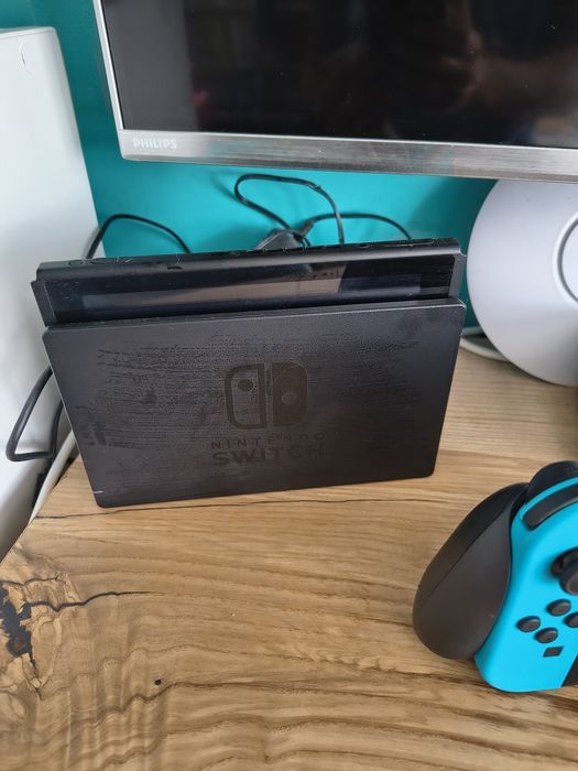 Nintendo  Switch
