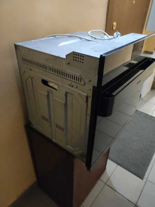 Продам духову шафу Gorenje BO 87-ORA-B, непрацює плата