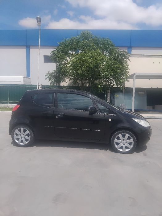 Mitsubishi Colt — fotografia 7