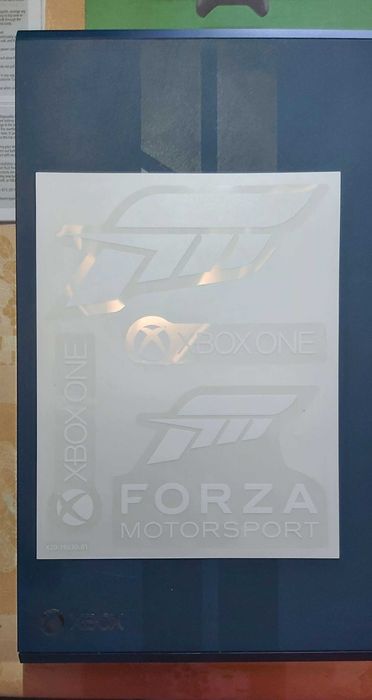 Xbox One 1000GB - Azul - Edição limitada Forza Motorsport 6 completa