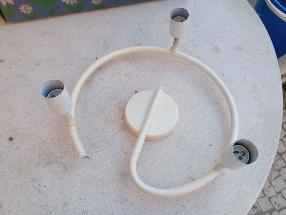Candeeiro de Tecto Branco