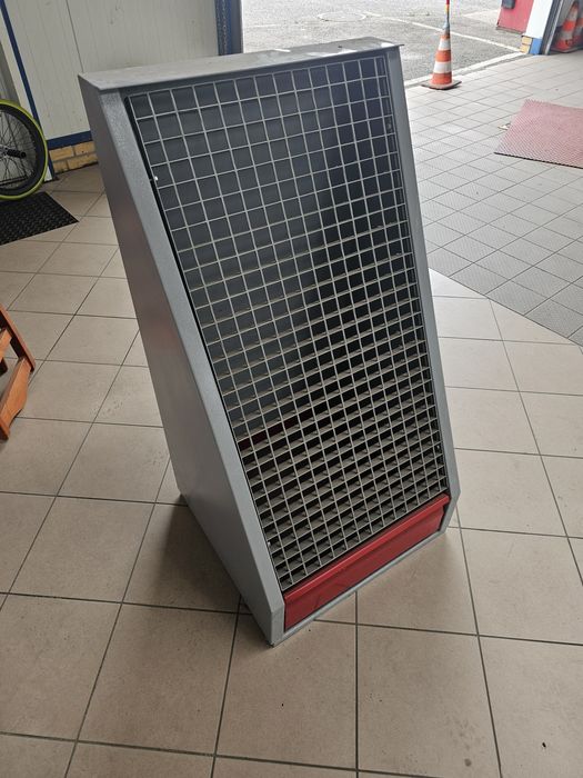 Trzepaczka do dywaników samochodowych-myjnia