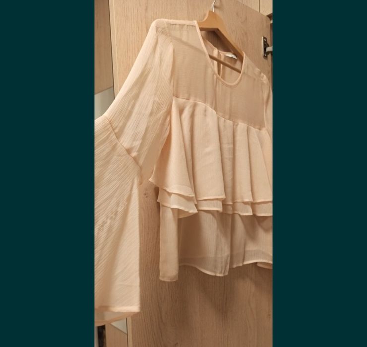 Bluzka zwiewna damska 38 M z falbankami